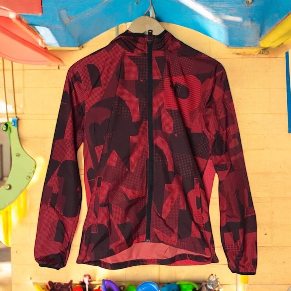 Under Armour Boy's XL Red And Black Full Zip Windbreaker Jacket With Hood